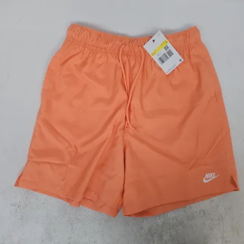 NIKE STANDARD FIT ABOVE KNEE LENGTH SHORTS IN ORANGE SIZE SMALL