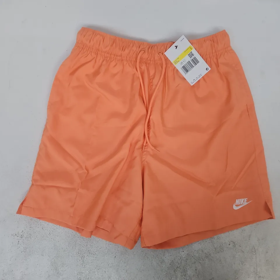 NIKE STANDARD FIT ABOVE KNEE LENGTH SHORTS IN ORANGE SIZE SMALL