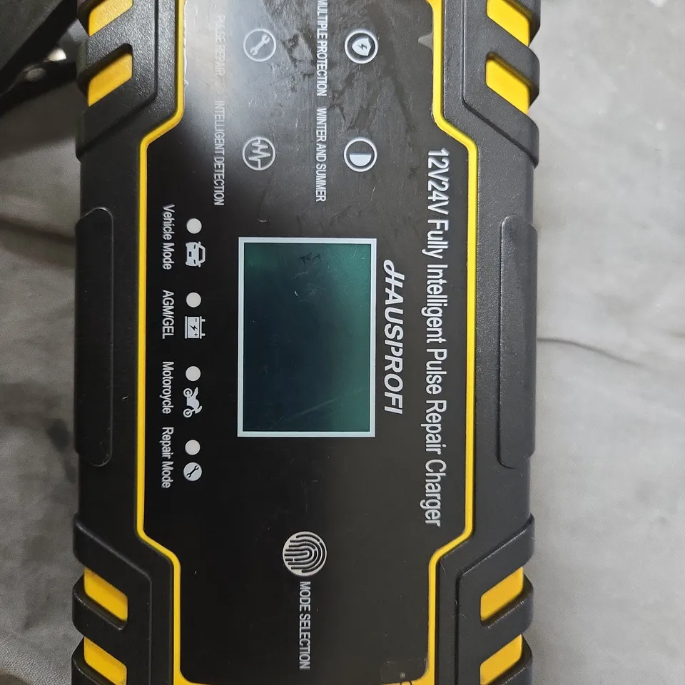 HAUSPROFI 12V/24V FULLY INTELLIGENT PULSE REPAIR CHARGER (CAR BATTERY CHARGER)