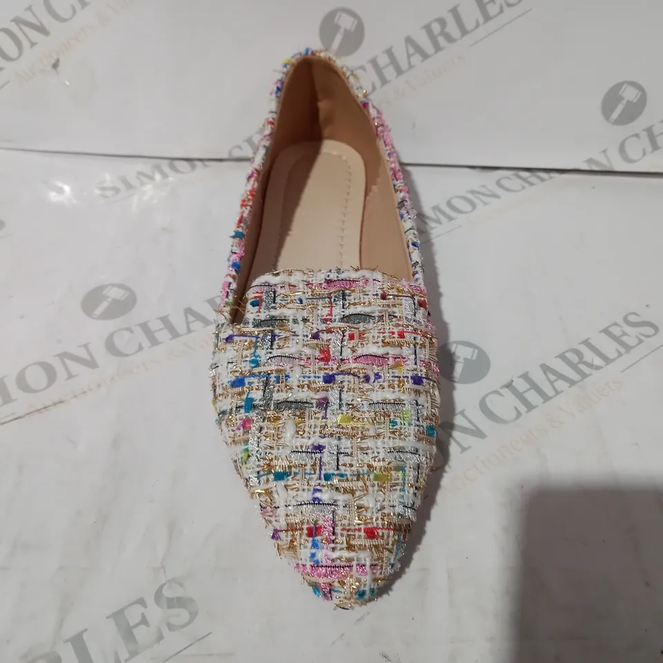 BOXED PAIR OF DESIGNER SLIP-ON SHOES IN MULTICOLOUR EU SIZE 41