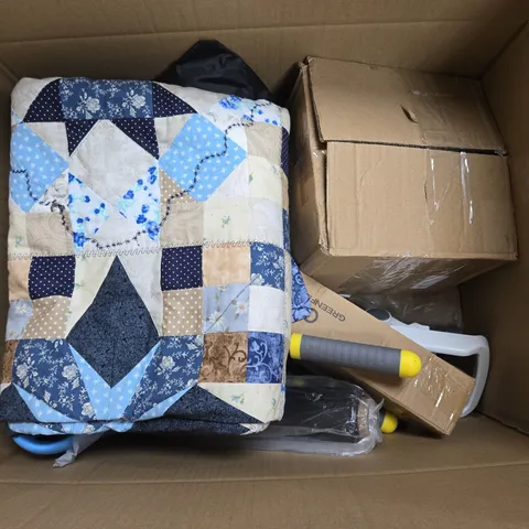 BOX OF APPROXIMATELY 15 ASSORTED HOUSEHOLD ITEMS TO INCLUDE THROWS , GROUND SPIKE AND VEGETABLE CUTTER