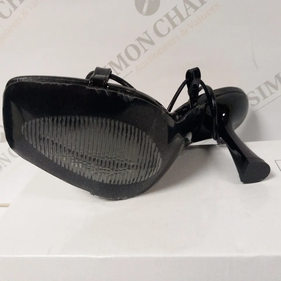 BOXED ASTUCCIO STRAPPY HEELED SHOES SIZE 39