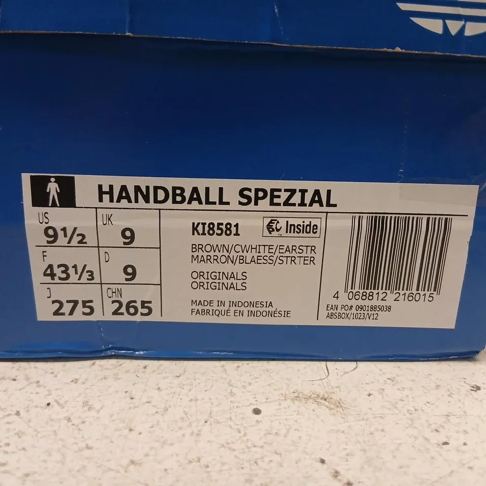 ADIDAS HANDBALL SPEZIAL – BROWN/WHITE, UK 9
