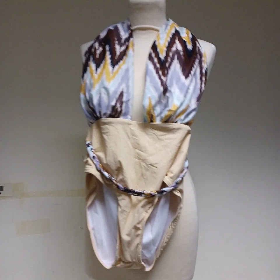 BOX TO CONTAIN 5 X ASSORTED MIRROR IMAGE WOMEN'S SWIMWEAR ITEMS // SIZE: 14