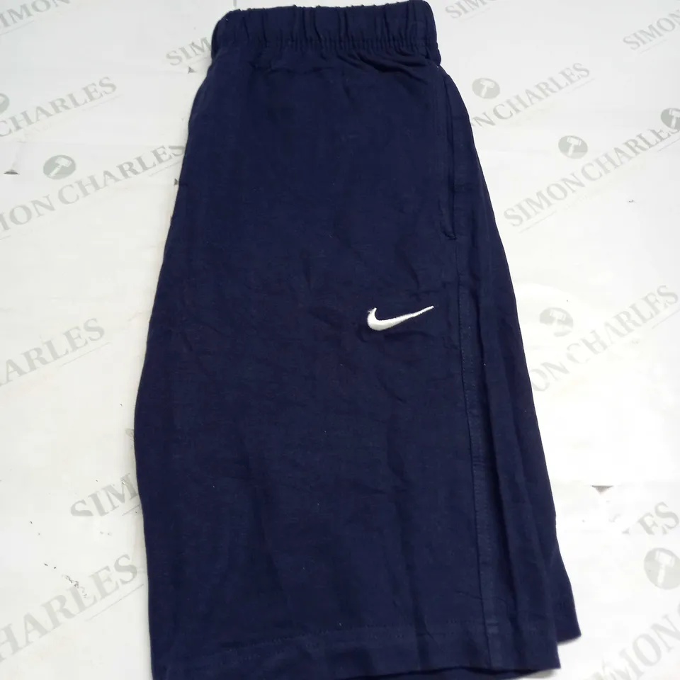 NIKE LOGO SHORTS IN NAVY SIZE S
