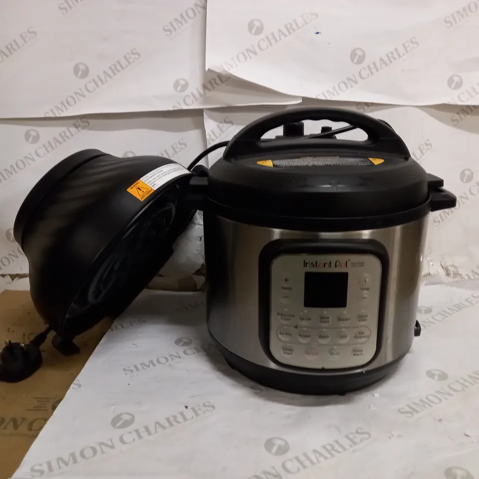 INSTANT POT DUO CRISP AIR FRYER MULTICOOKER
