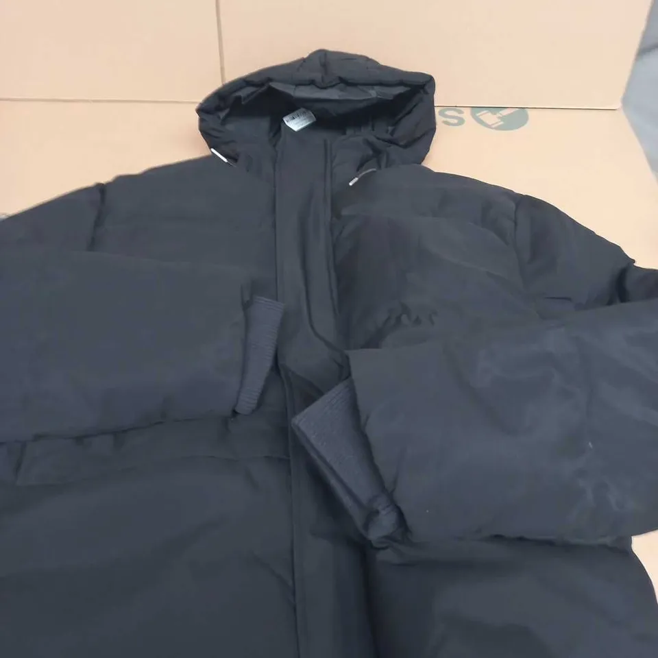 CLOSURE LDN UTILITY SMART PUFFER JACKET – BLACK, XL