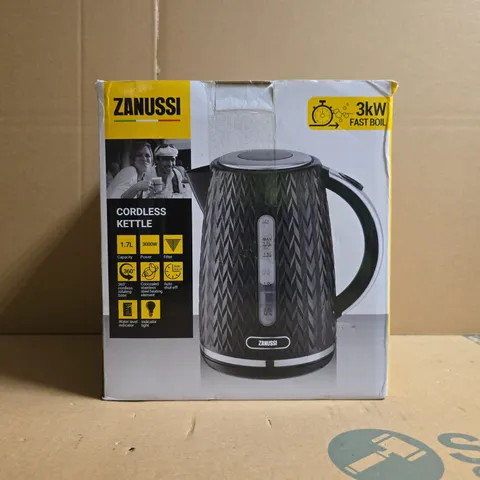 BOXED ZANUSSI CORDLESS KETTLE