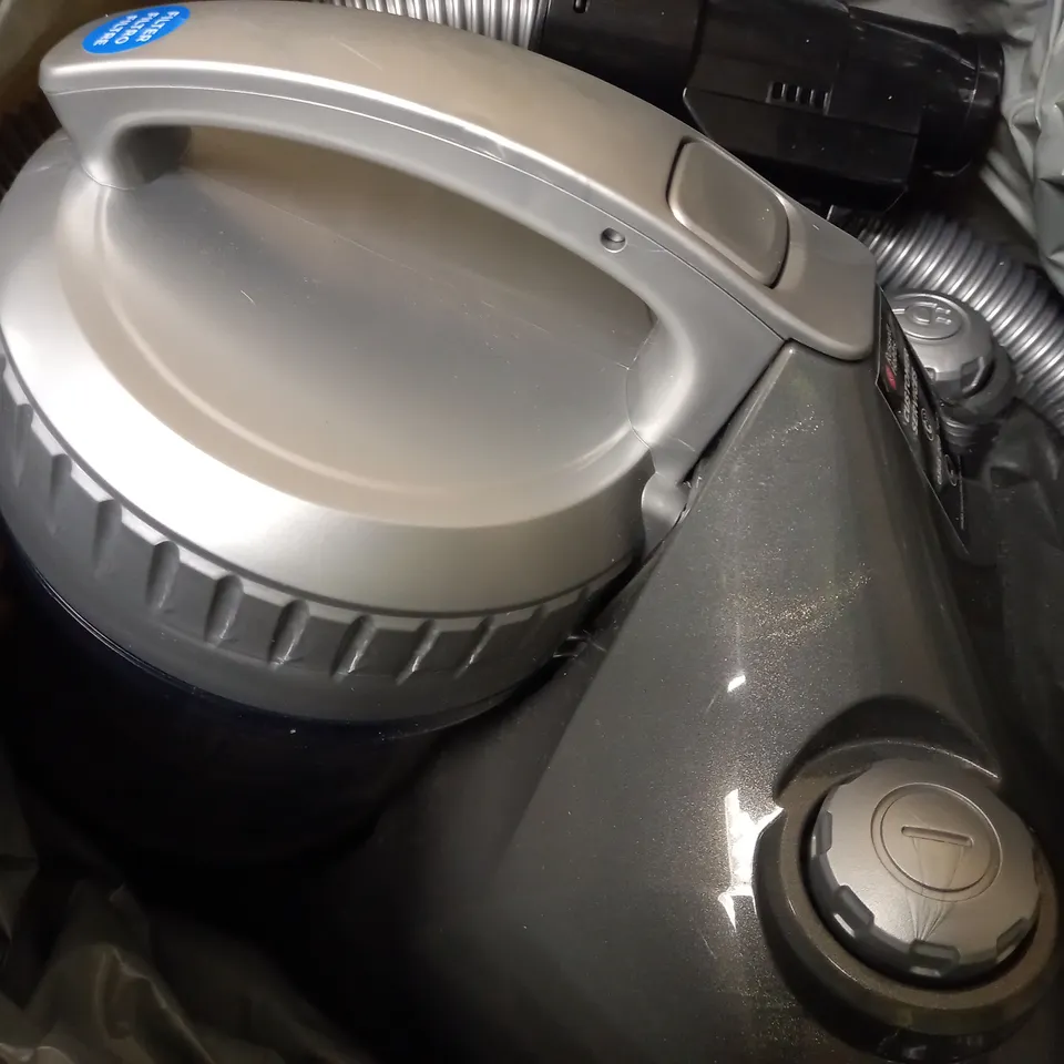 RUSSELL HOBBS COMPACT XS CYLINDER VACUUM