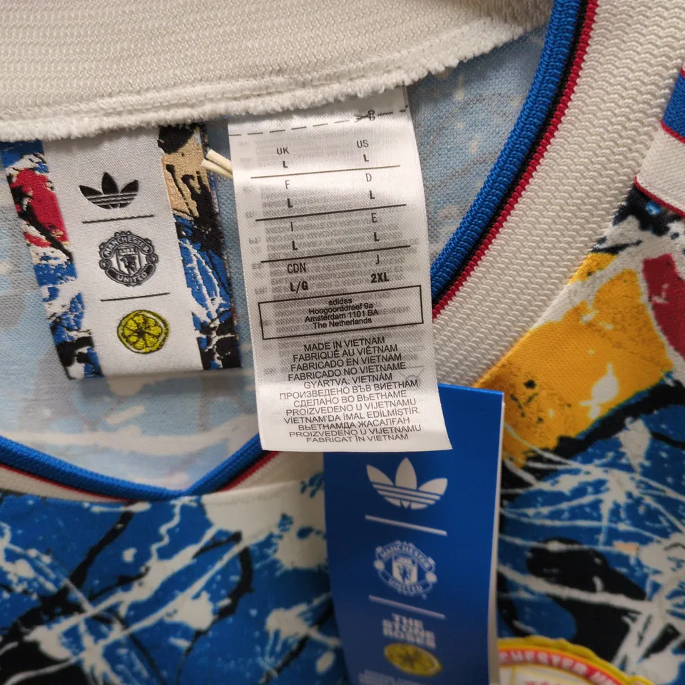 ADIDAS MANCHESTER UNITED FOOTBALL SHIRT – SPLASH PAINT DESIGN, UK L