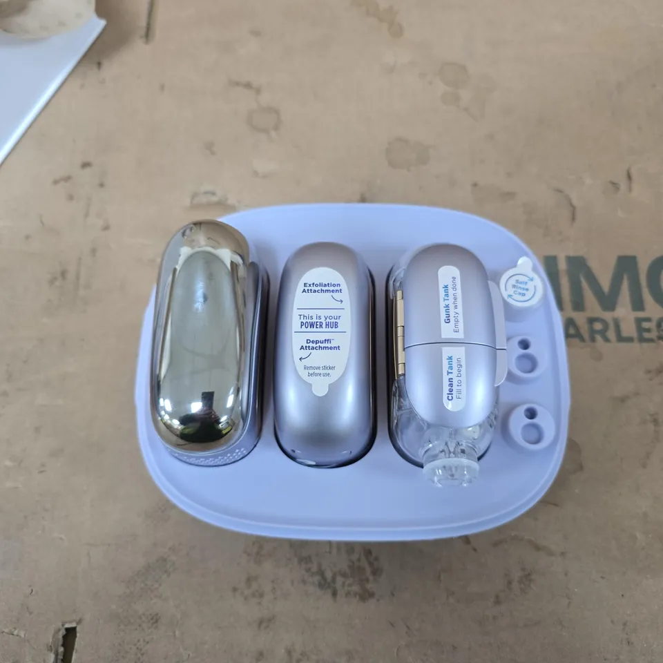 SHARK FACIALPRO GLOW + DEPUFFI AT HOME FACIAL DEVICE