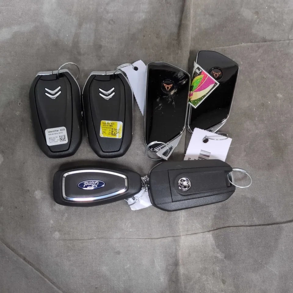 SET OF 6 CAR KEY FOBS 