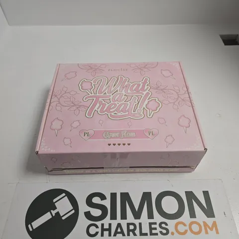 P LOUISE WHAT A TREAT! CANDY FLOSS KIT – PINK BOXED MYSTERY BOX