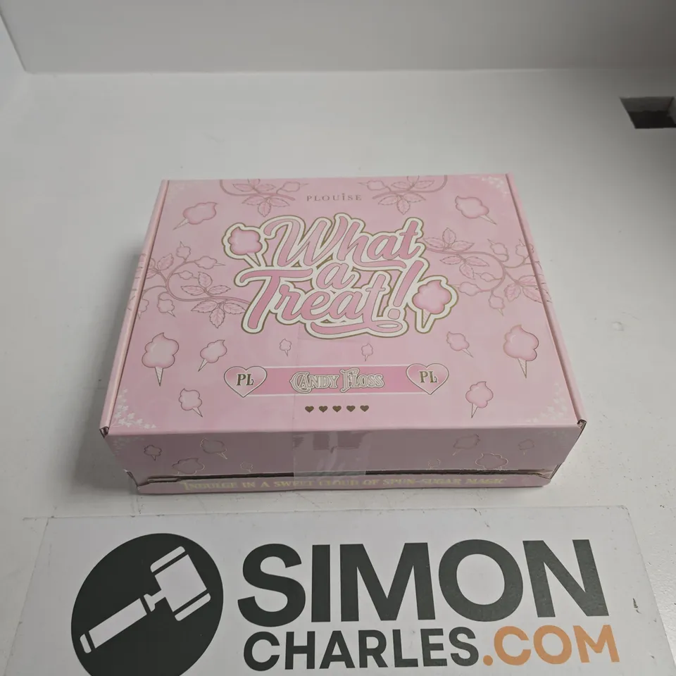 P LOUISE WHAT A TREAT! CANDY FLOSS KIT – PINK BOXED MYSTERY BOX