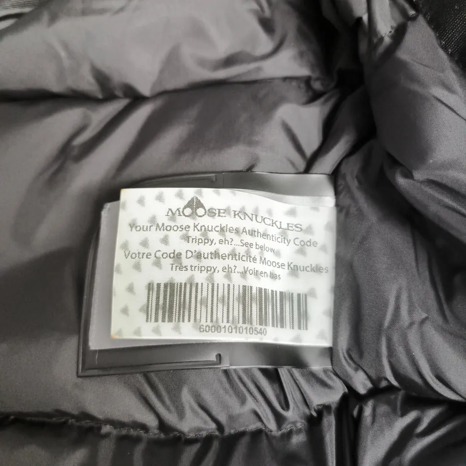 MOOSE KNUCKLES CROPPED WINTER COAT SIZE M 