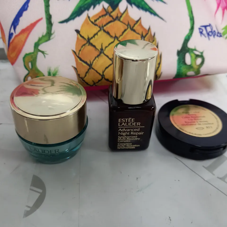 lot of 3 estee lauder beauty items 