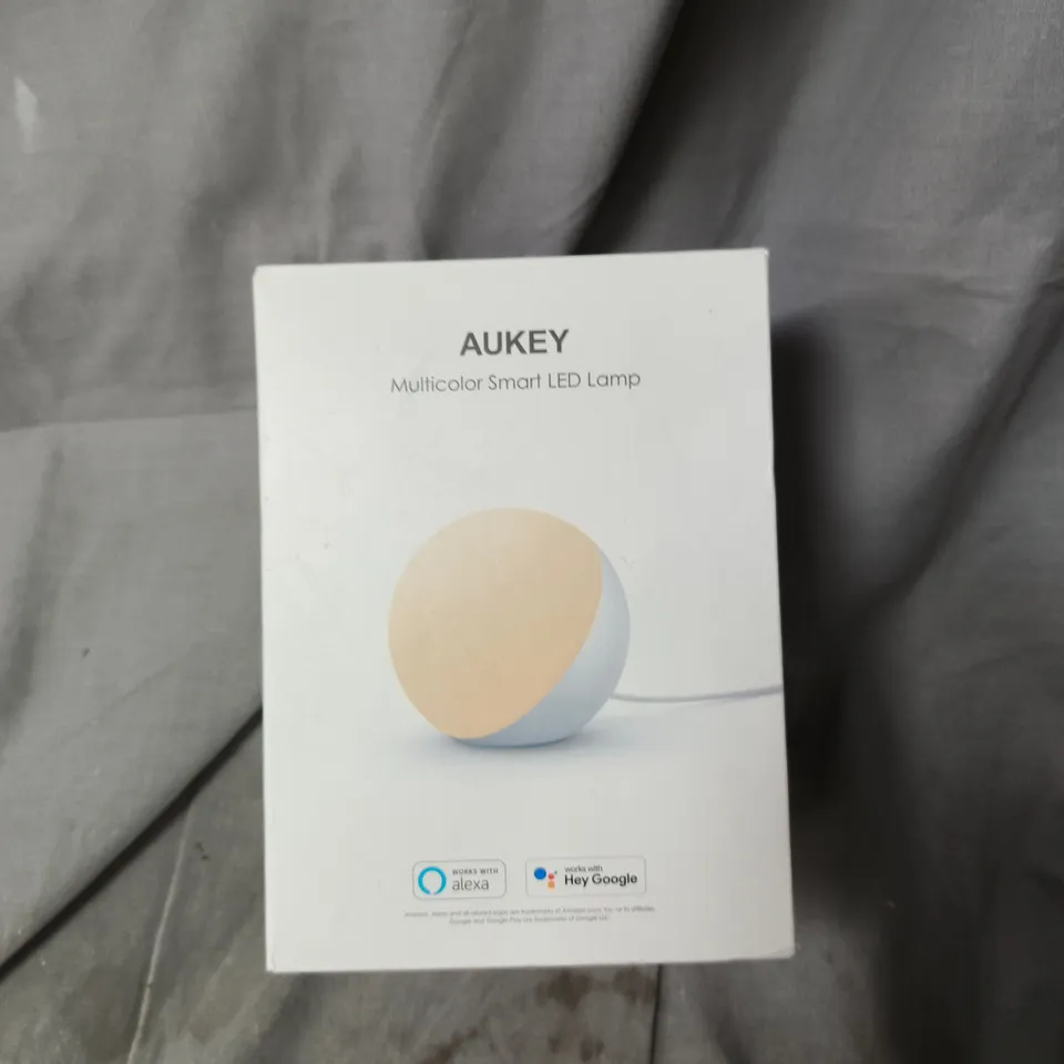 AUKEY MULTICOLOR SMART LED LAMP (ALEXA & HEY GOOGLE COMPATIBLE)