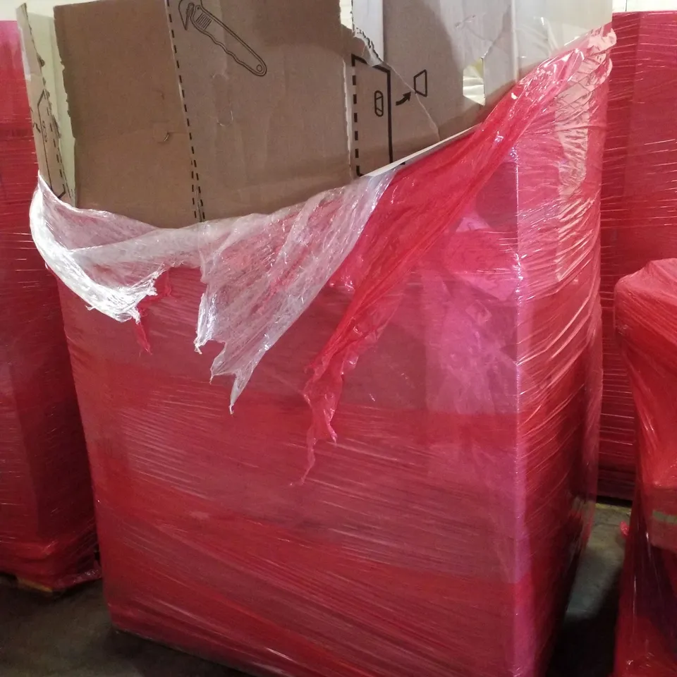 PALLET CONTAINING ASSORTED PRODUCTS INCLUDING FOLDING SOCCER GOAL, RUG, WICKER BISTRO CHAIR, 4 SLICE TOASTER & VACUUM CLEANER 