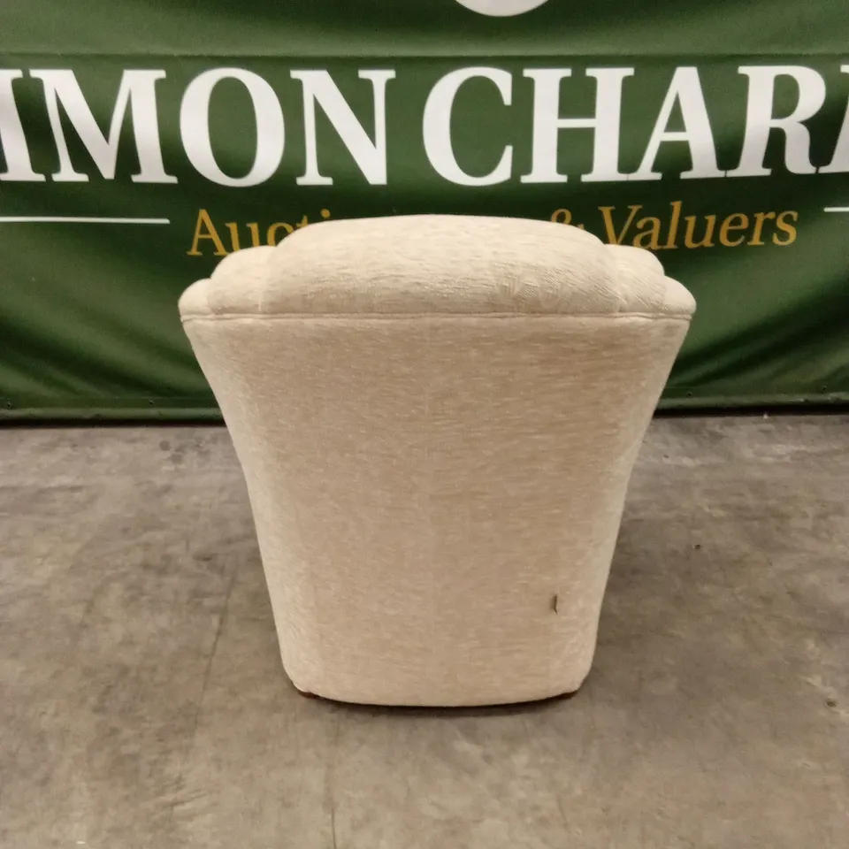 DIVANI ITALIAN MADE QUALITY FABRIC ARMCHAIR