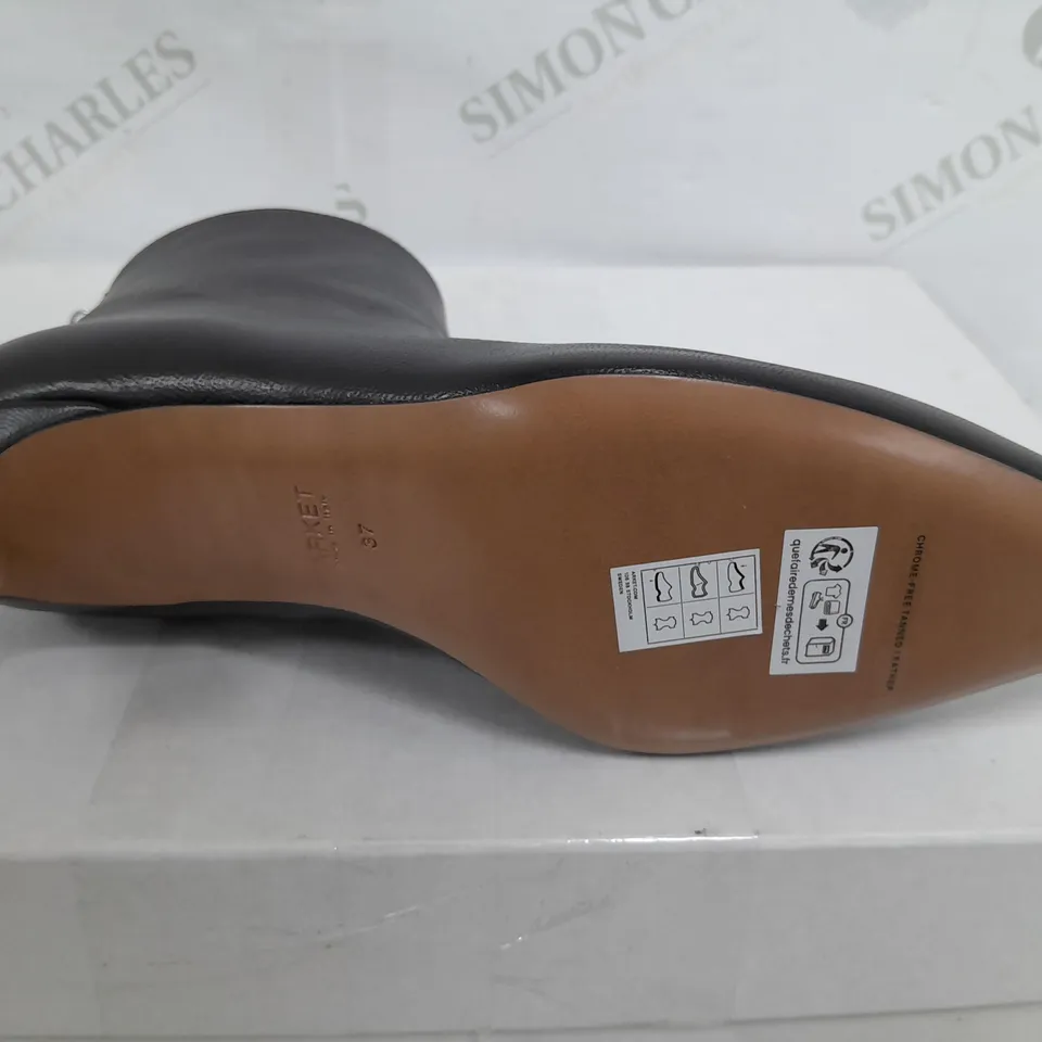 BOXED PAIR OF ARKET POINTED TOE ANKLE ZIP HEELS IN BLACK - SIZE 37