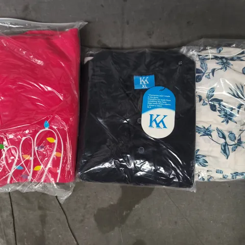 APPROXIMATELY 20 ASSORTED CLOTHING AND FASHION PRODUCTS IN VARIOUS STYLES AND SIZES - COLLECTION ONLY