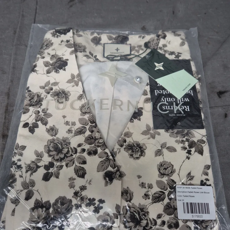 TUCKERNUCK FADED ROSES LISLE BLOUSE – SIZE M (US)