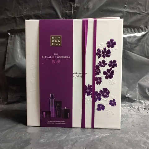 RITUALS THE RITUAL OF YOZAKURA GIFT SET