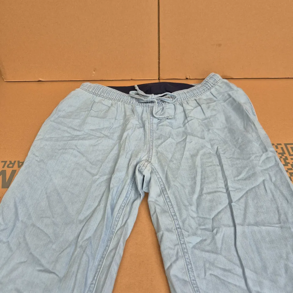 NEW LOOK MATERNITY DENIM JEANS – UK 10 (EU 38, US 6)