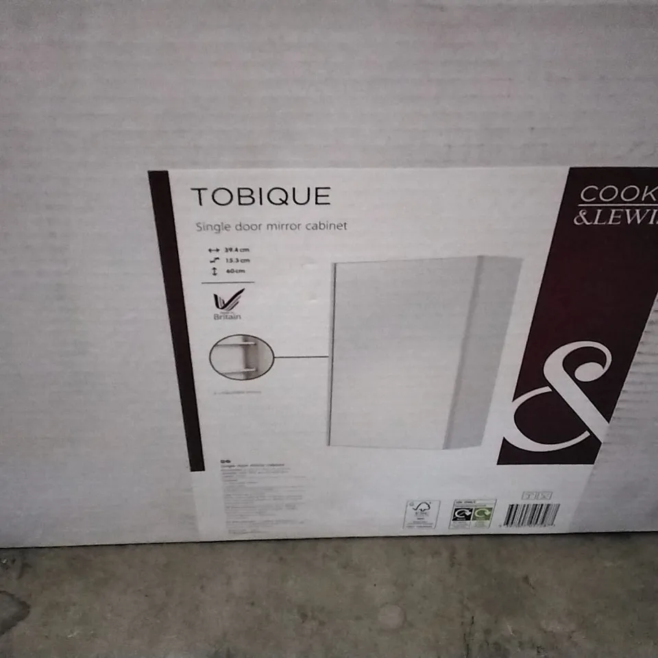BOXED COOKE & LEWIS TOBIQUE SINGLE DOOR MIRROR CABINET