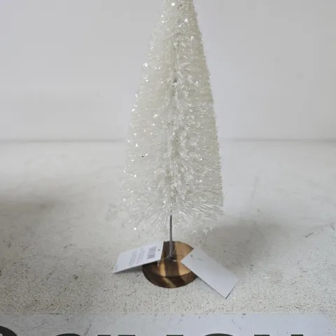 BOX OF APPROXIMATELY 6 GISELA GRAHAM LONDON WHITE BOTTLEBRUSH CHRISTMAS TREE, ON A WOODEN BASE
