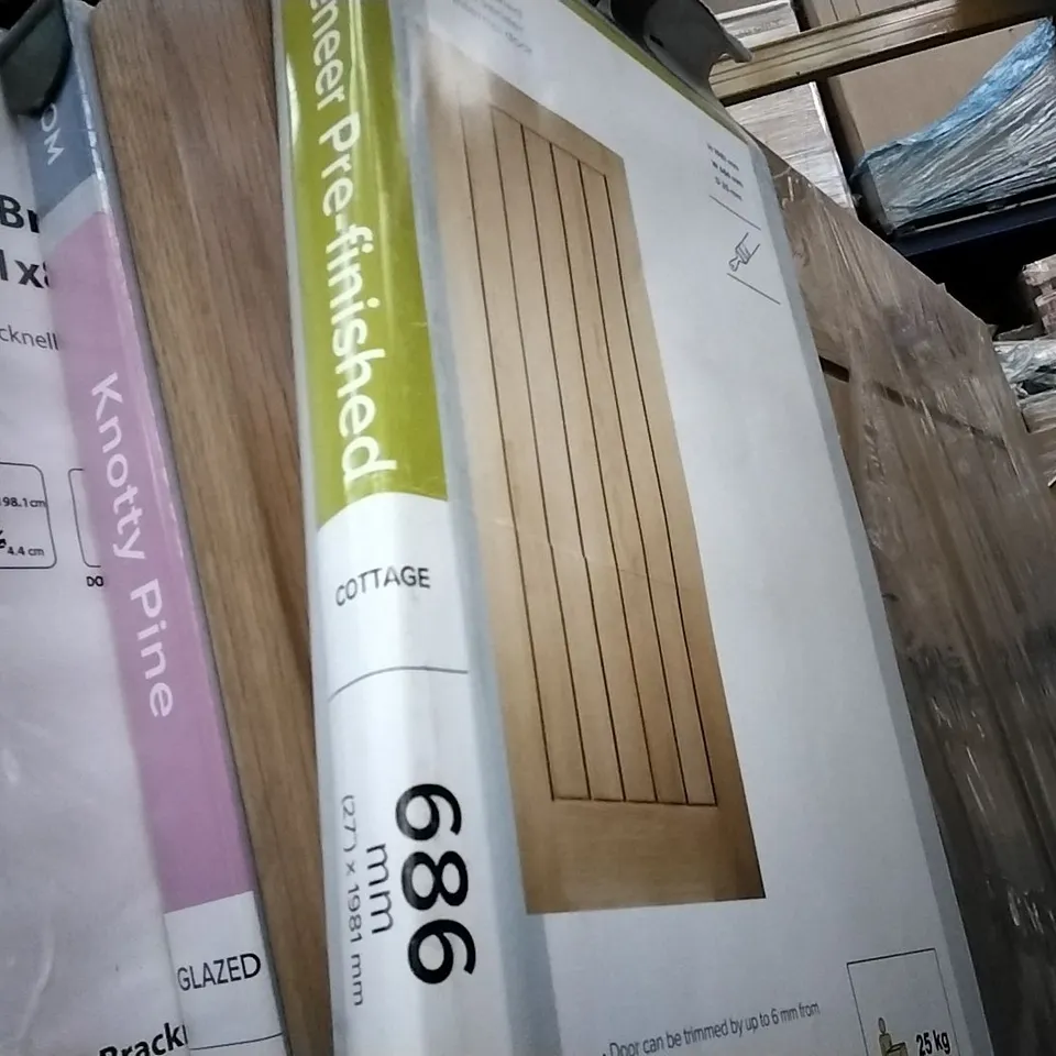 COTTAGE PRE-FINISHED OAK VENEER INTERNAL DOOR 686 X 1981MM