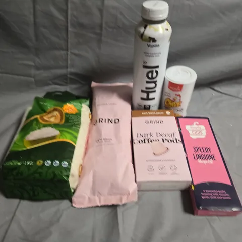APPROXIMATELY 5 ASSORTED FOOD &DRINK ITEMS TO INCLUDE - HUEL, GRIND COFFEE AND COFFEE PODS  - COLLECTION ONLY