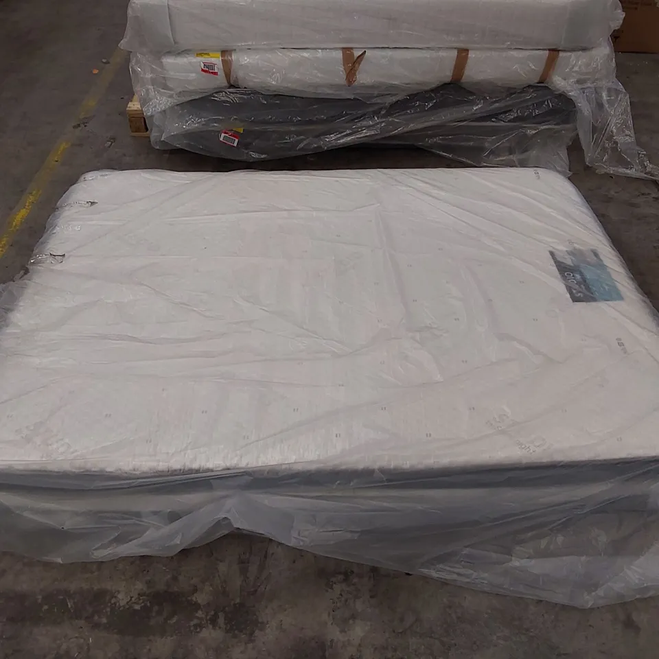 QUALITY BAGGED 5' KINGSIZE SILENTNIGHT STUDIO GELTEX MATTRESS 