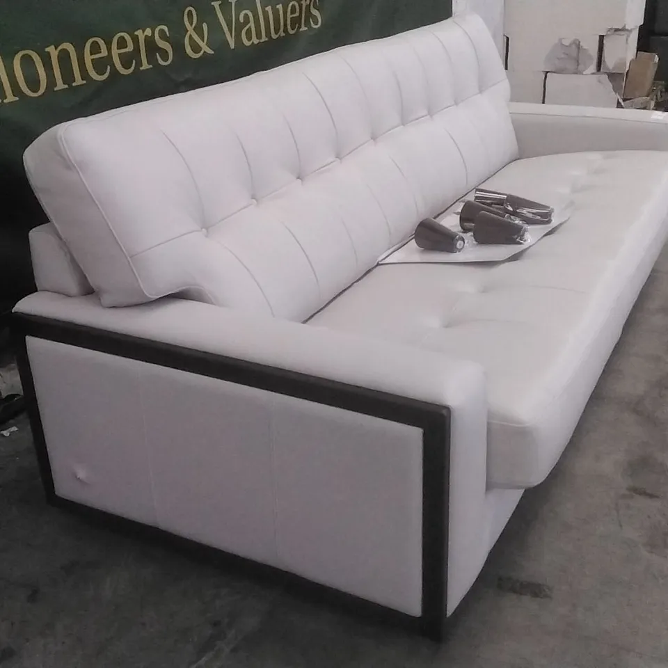 QUALITY G-PLAN BRITISH MADE HARDWOOD FRAMED VINTAGE 59 LARGE CAPRI CHALK LEATHER SOFA