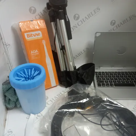 BOX OF APPROXIMATELY 5 ASSORTED ITEMS TO INCLUDE TRIPOD, TOOTHBRUSH, BLUETOOTH KEYBOARD ETC