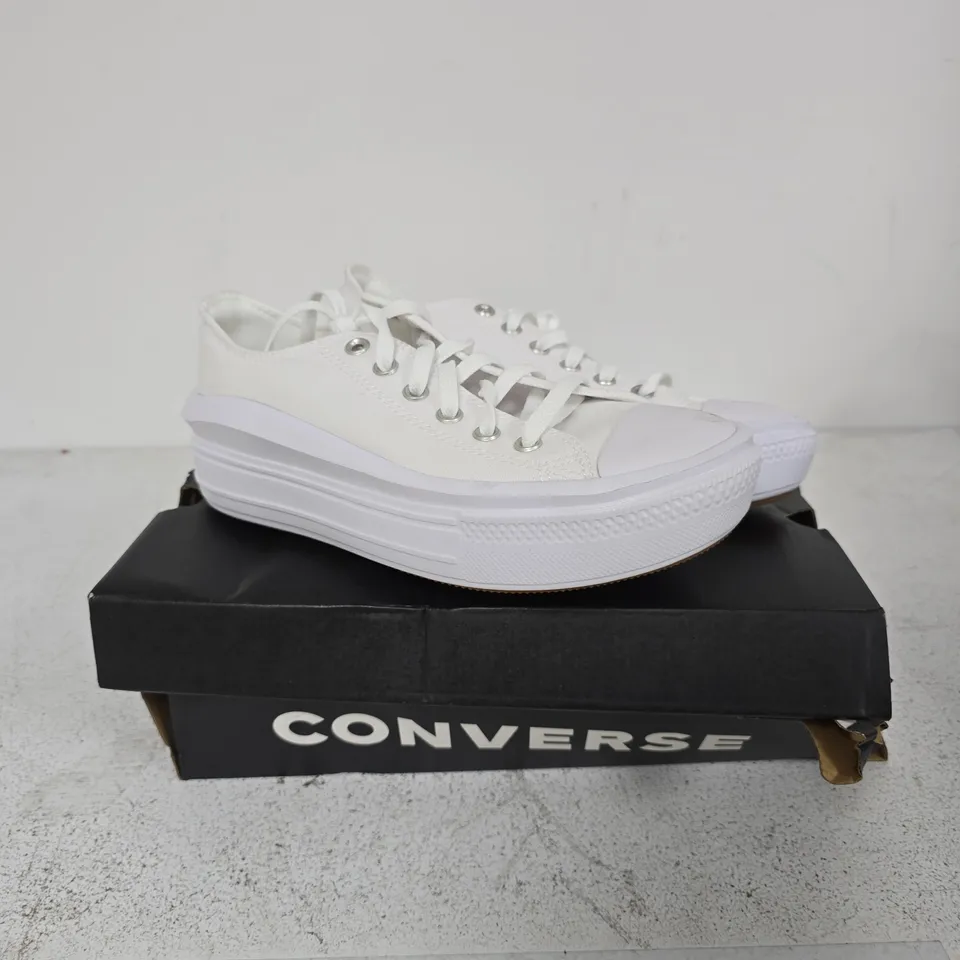 CONVERSE WOMEN'S WHITE PLATFORM TRAINERS, UK 5.5