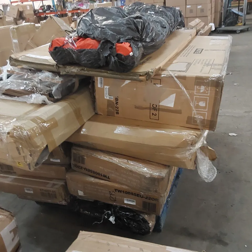 PALLET OF ASSORTED CONSUMER PRODUCTS/FURNITURE PARTS