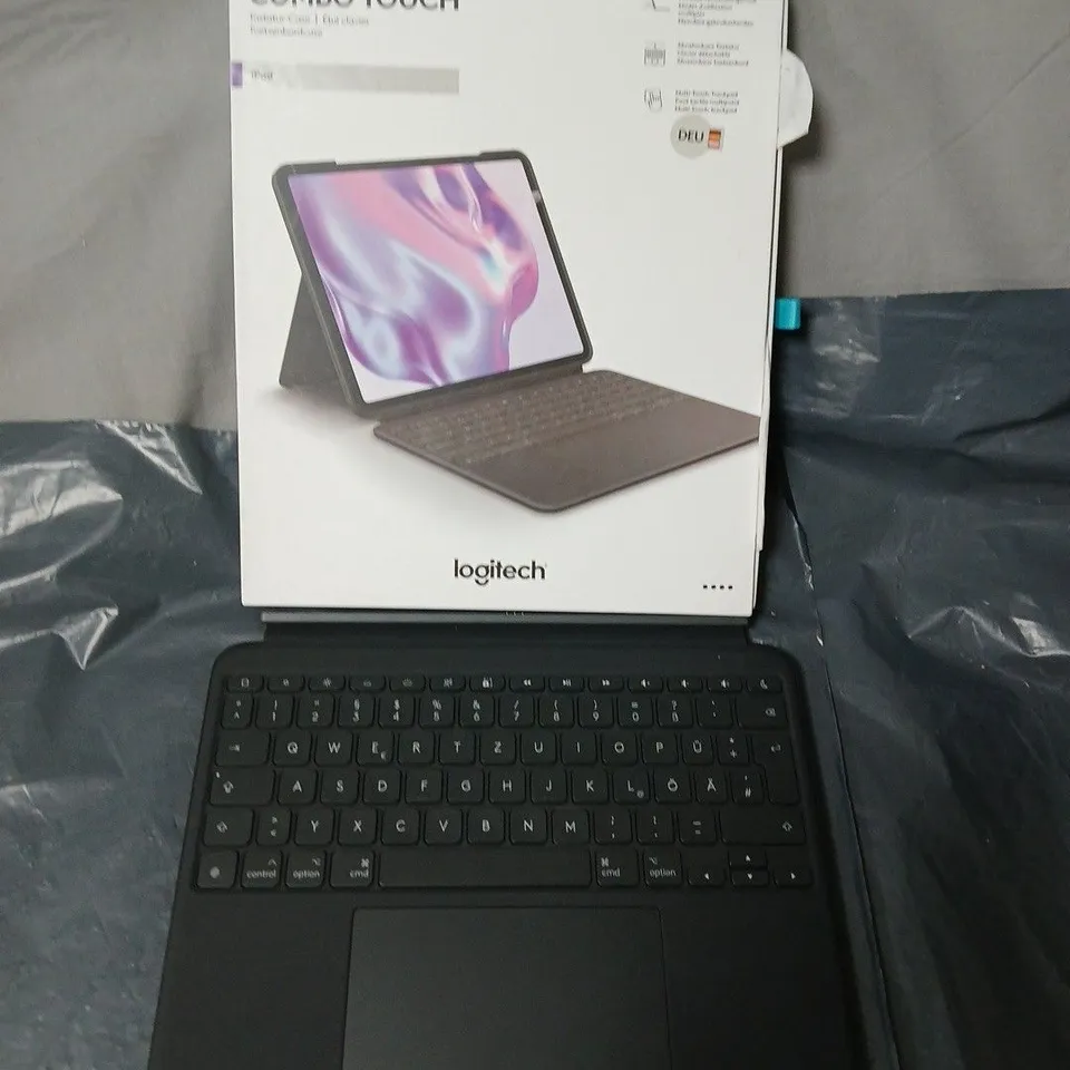 LOGITECH COMBO TOUCH KEYBOARD CASE FOR IPAD
