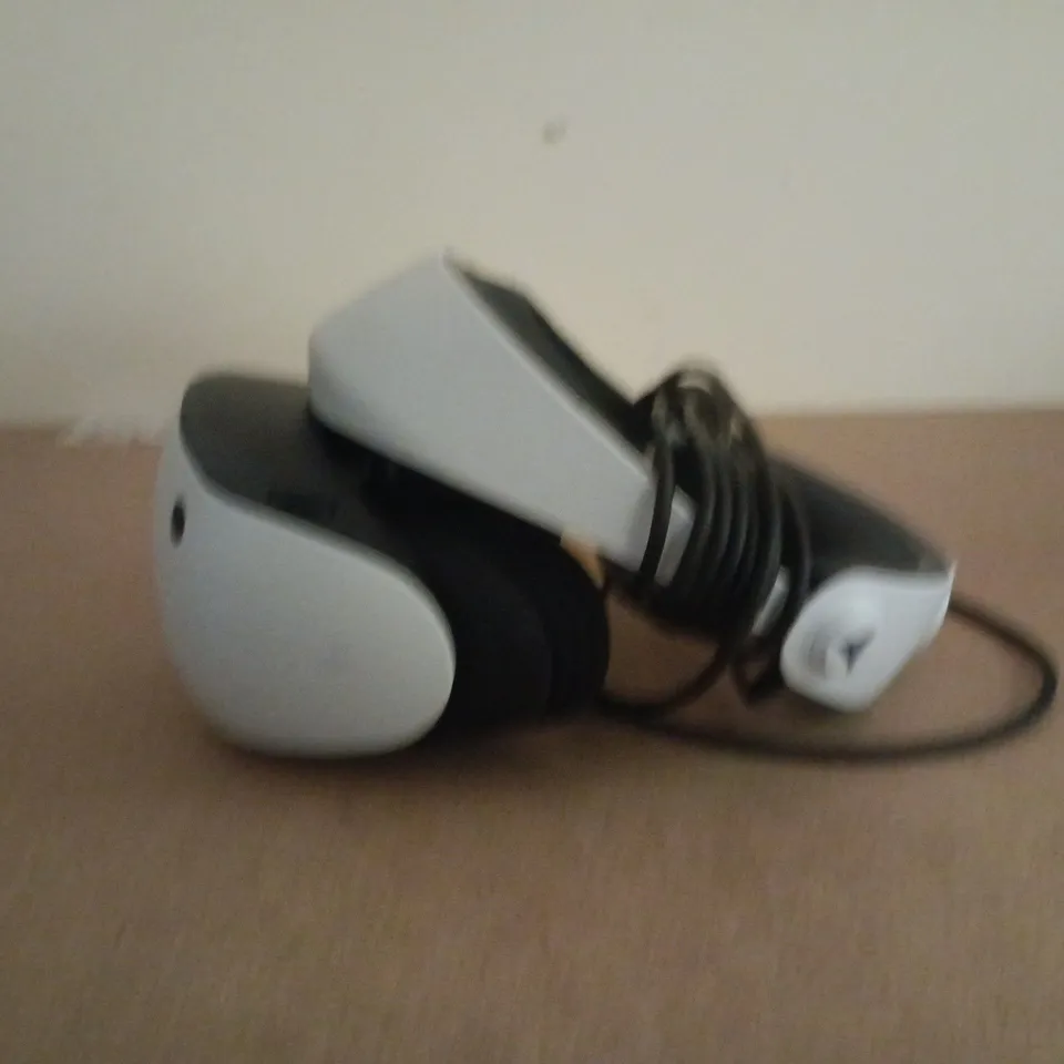SONY PLAYSTATION VR2 HEADSET