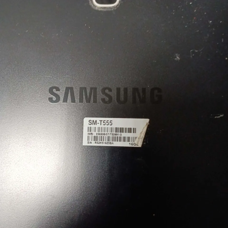 SAMSUNG GALAXY TAB A SM-T555