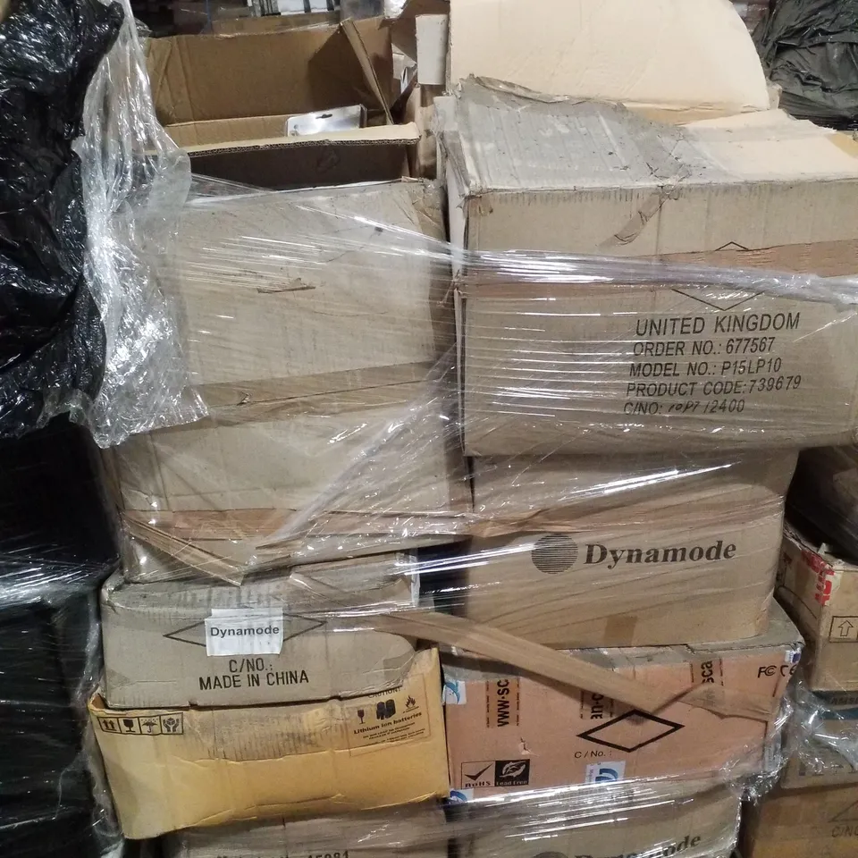 PALLET CONTAINING ASSORTED IT & NETWORKING PRODUCTS INCLUDING COMPUTER PCI NETWORK CARDS, HEADSETS, 3 PORT FIREWIRE PCI ADAPTER CARDS & PCI SOUND CARDS