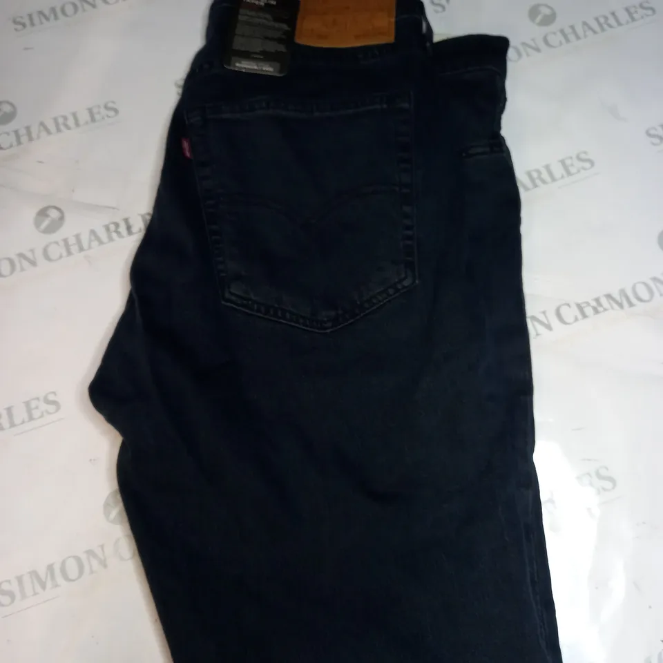 LEVIS STRAUSS DENIM JEANS SIZE W36 L30