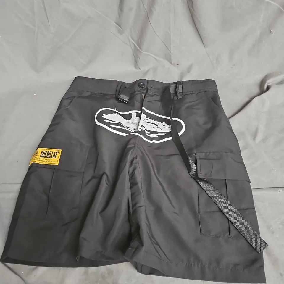 CORTEIZ SHORTS IN BLACK SIZE S