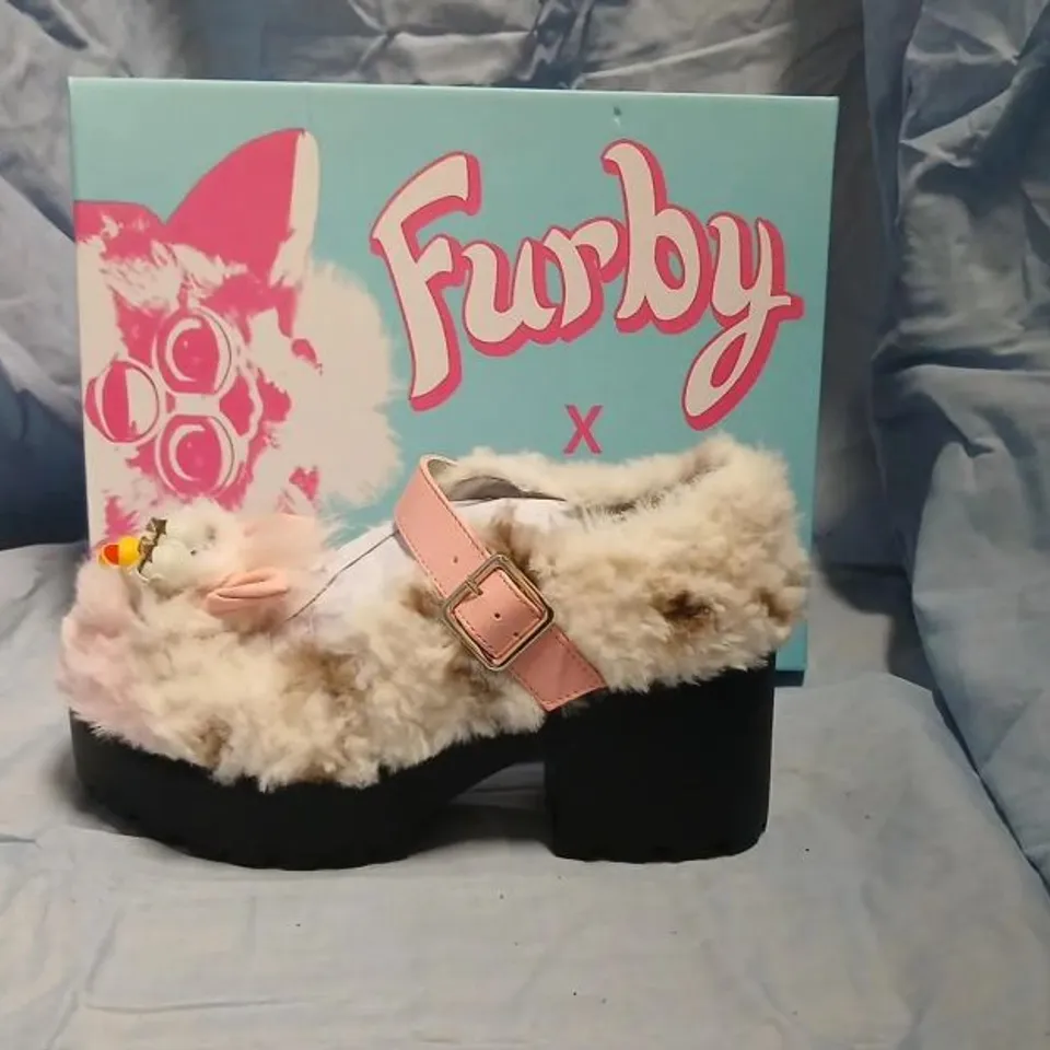 BOXED KOI FURBY TIRA CHURCH MOUSE EDITION SHOES - UK 5