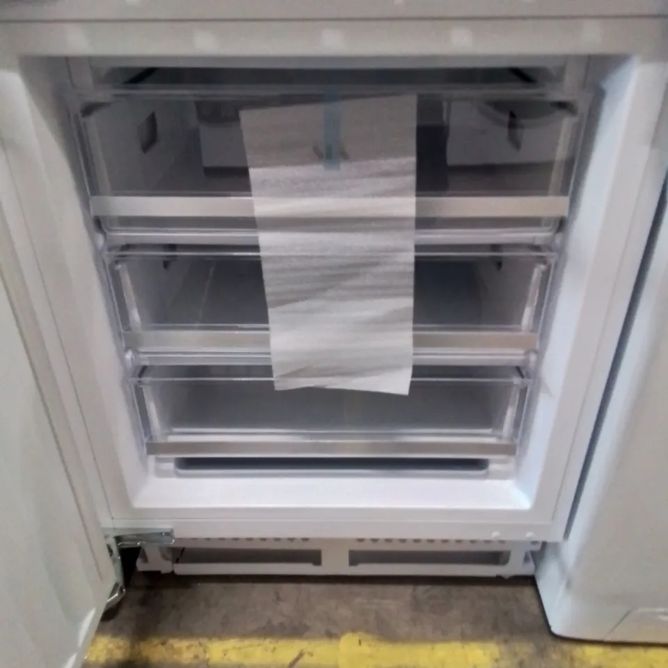 SIA FULLY INTERGRATED UNDER COUNTER 3 DRAWER FREEZER