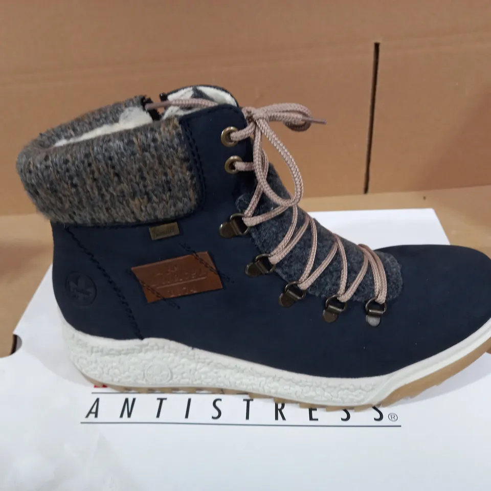 RIEKER LACE BOOT NAVY SIZE 7 1/2