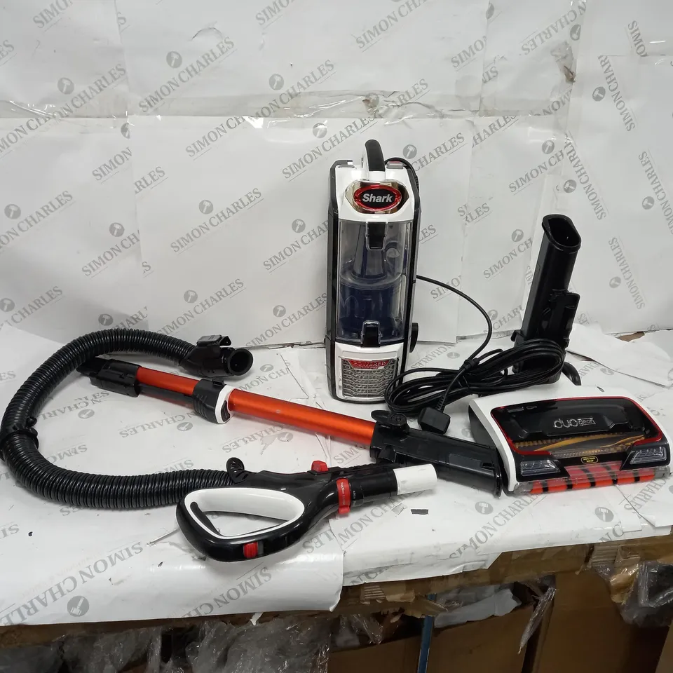 SHARK CORDLESS UPRIGHT WITH ANTI HAIR WRAP BOXED 