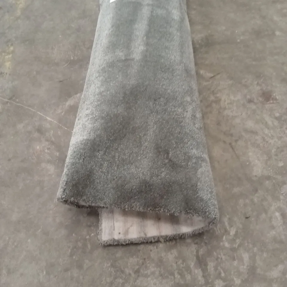ROLL OF QUALITY IMPRESSIVE SLATE CARPET // APPROX SIZE; 2.05 x 5m