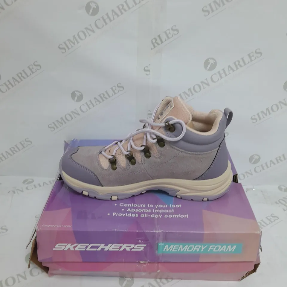 SKECHERS HIGH TOP LACE UP HIKER BOOTS (LAVENDER), SIZE 6.5 UK