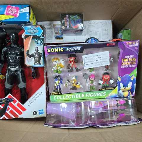APPROXIMATELY 12 ASSORTED TOYS & GAMES PRODUCTS TO INCLUDE SONIC PRIME FIGURES, NINJA STRIKE SNAKE EYES FIGURE, 3D PRINTED DRAGON EGG, ETC